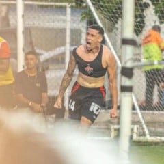 Vitória vence o São Paulo e permanece na série A