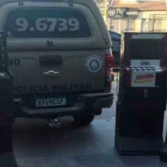 m&aacute;quinas ca&ccedil;a-n&iacute;queis no distrito de Humildes