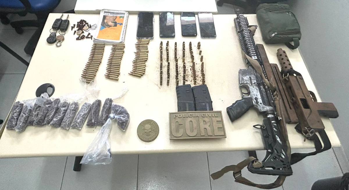 PolÃcia apreende armamentos utilizados em crimes de tortura e cumpre mandados de prisão em Maragogipe PolÃcia apreende armamentos utilizados em crimes de tortura e cumpre mandados de prisão em Maragogipe