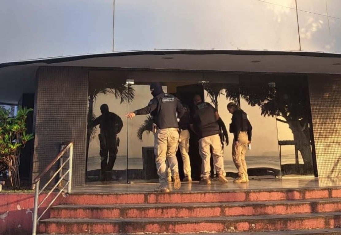 MPBA apura desvio de mais R$ 4,5 milhões em recursos públicos em Madre de Deus; agentes polÃticos são alvos da operação MPBA apura desvio de mais R$ 4,5 milhões em recursos públicos em Madre de Deus; agentes polÃticos são alvos da operação