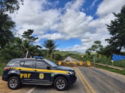 Tráfego é liberado na ponte sobre o Rio Jequitinhonha, na BR-101 em Itapebi