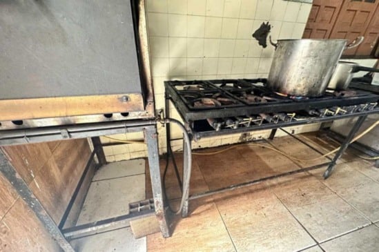 Restaurante é fechado na Avenida Getúlio Vargas após fiscalização sanitária