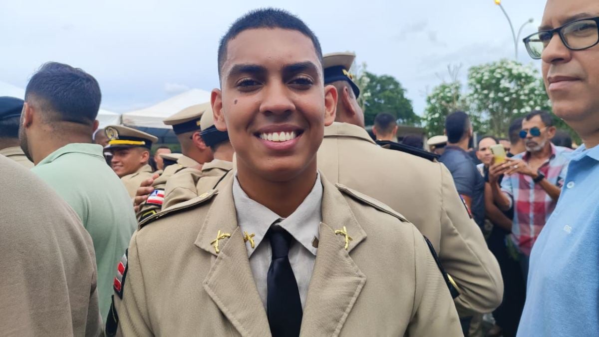 Formatura de soldados da PM