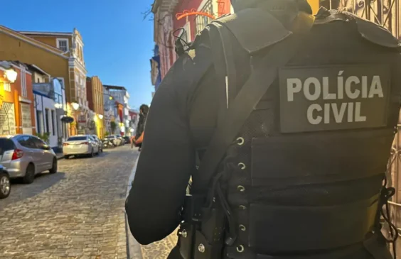 Polícia deflagra operação contra o tráfico no centro de Salvador