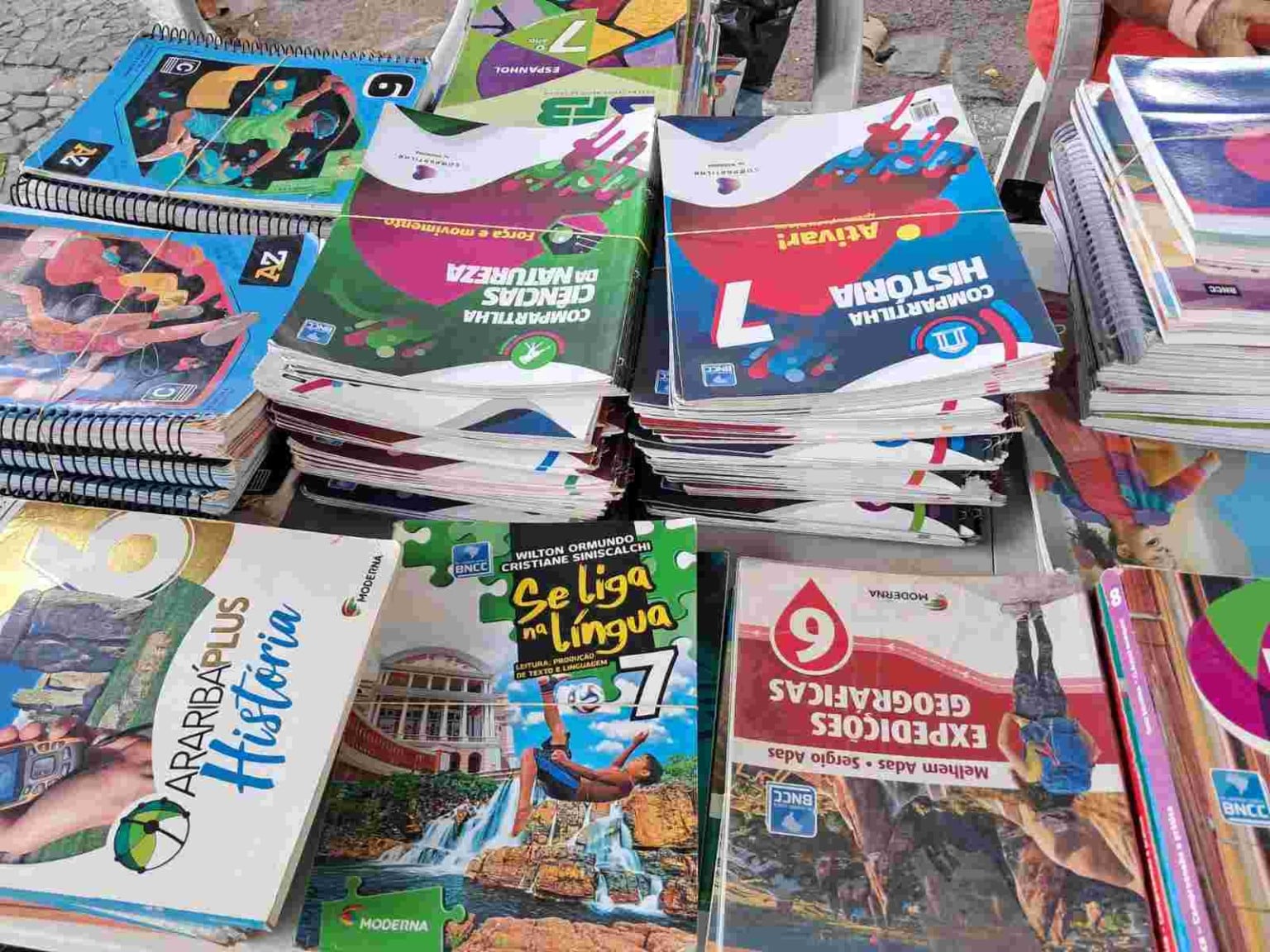 Feira do Livro Usado | Foto: Ney Silva/ Acorda Cidade Feira do Livro Usado | Foto: Ney Silva/ Acorda Cidade