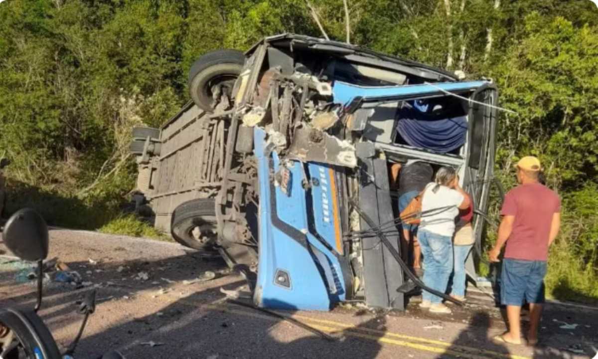 Duas pessoas morrem e 22 ficam feridas em acidente em trecho da BR-142 | Foto: Reprodução/ Redes Sociais