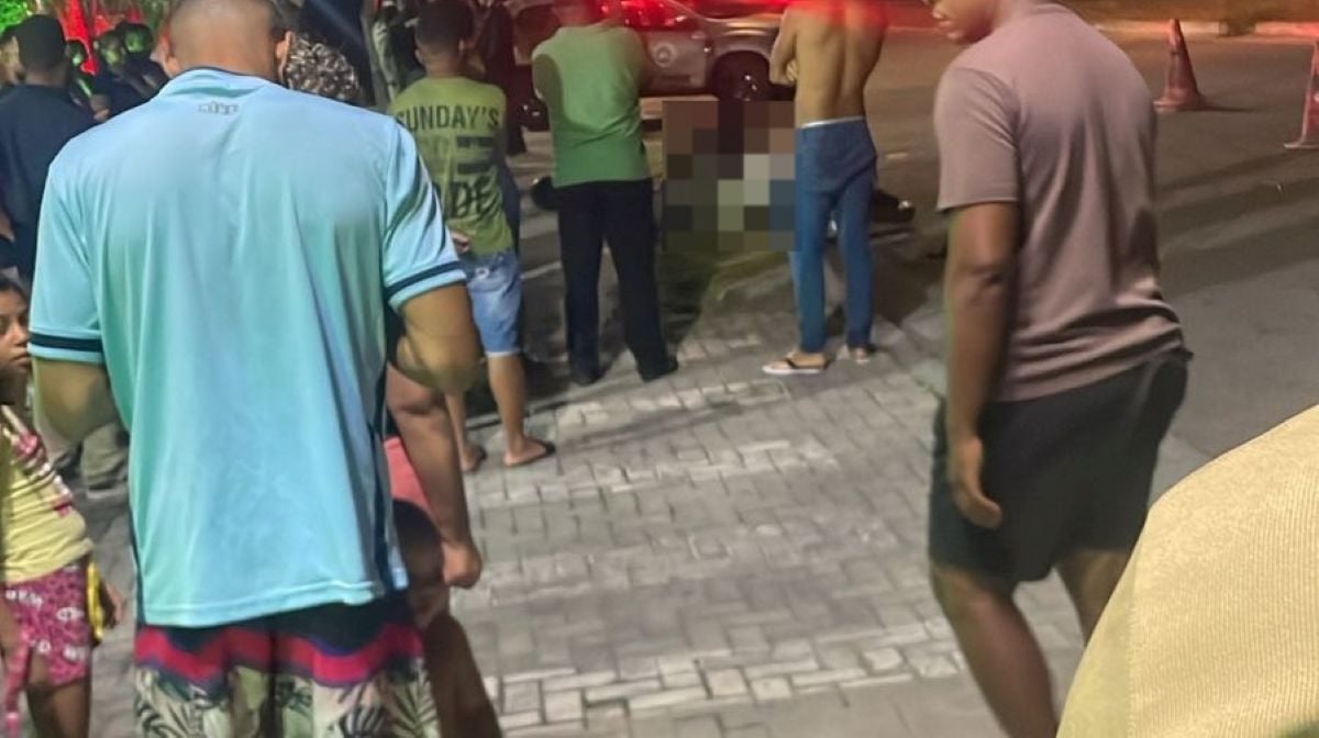 HomicÃdio no bairro Nova Esperança HomicÃdio no bairro Nova Esperança