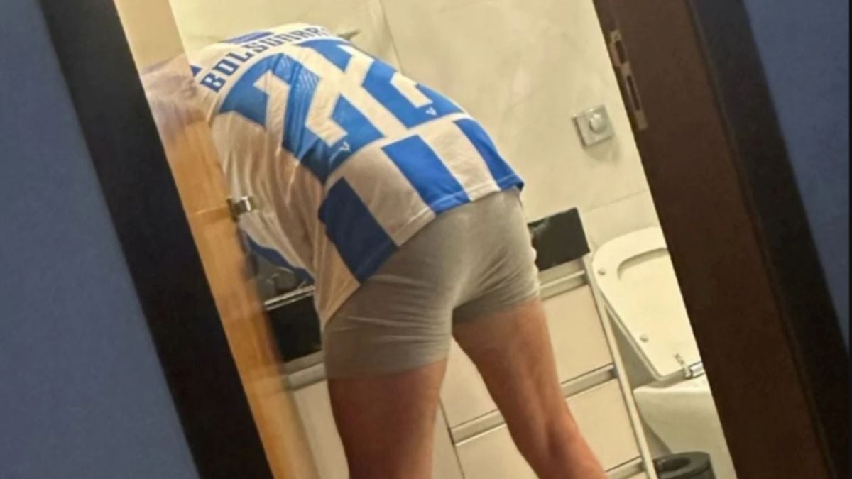 Jair Bolsonaro vomitando saúde crise soluços banheiro cueca ex-presidente