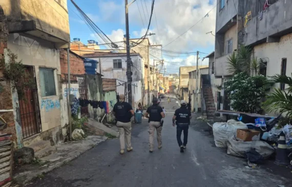Dois investigados por organização criminosa, tráfico de drogas e lavagem de capitais são presos em Salvador