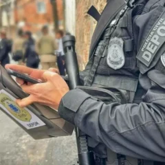 Terceiro suspeito envolvido na morte de guarda municipal &eacute; preso em Cama&ccedil;ari