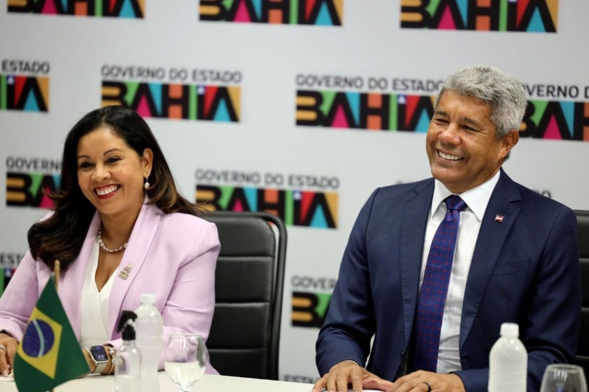 Professora Adriana Marmori e Jer&ocirc;nimo Rodrigues