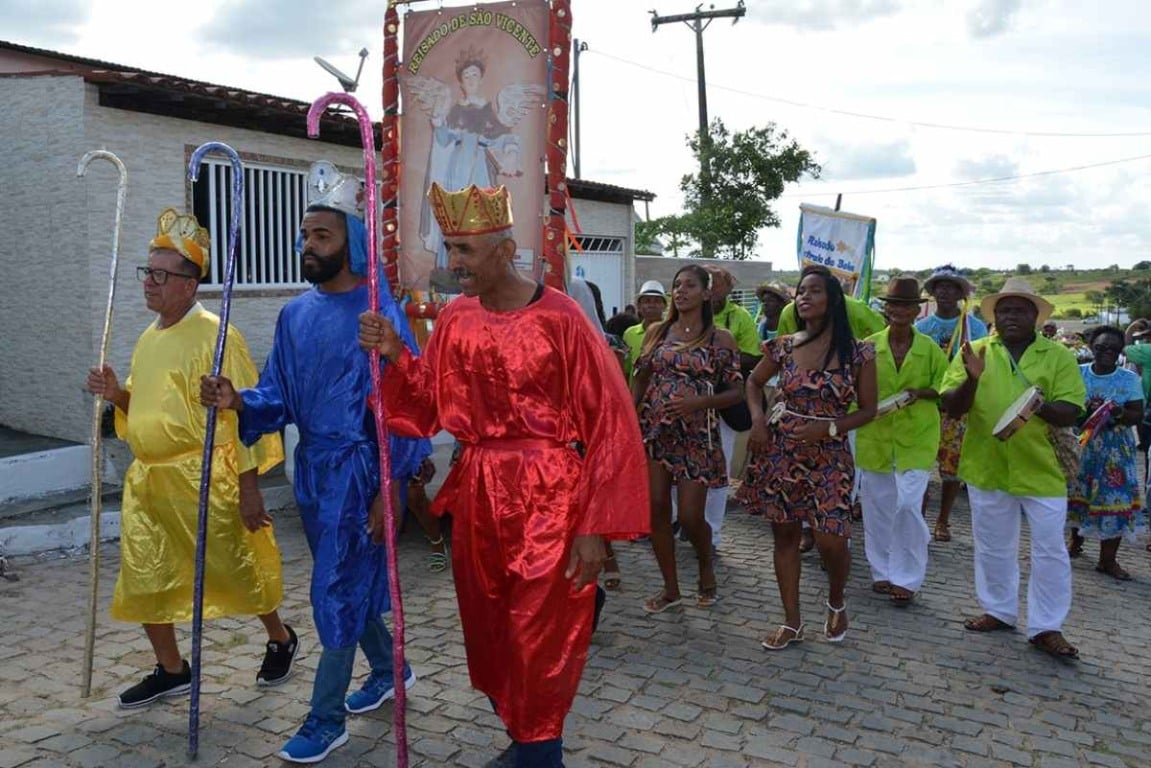 Reisado de São Vicente mantém viva a tradição da Folia de Reis em Feira de Santana | Foto: Izinaldo Barreto/ Arquivo