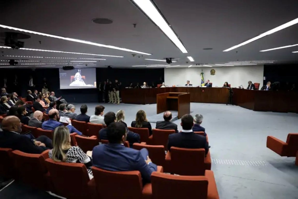 Brasília (DF), 11/09/2025 - Sessão na Primeira Turma do STF, no quinto dia de julgamento dos réus do Núcleo 1 da trama golpista, formado pelo ex-presidente Jair Bolsonaro e mais sete aliados | Foto: Marcelo Camargo/ Agência Brasil