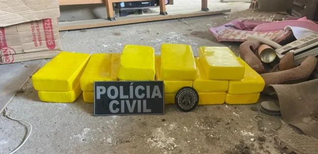 Polícia apreende 15 quilos de cocaína e armas no sudoeste da Bahia