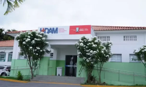 Homem de 66 anos é internado com suspeita de intoxicação por metanol na Bahia