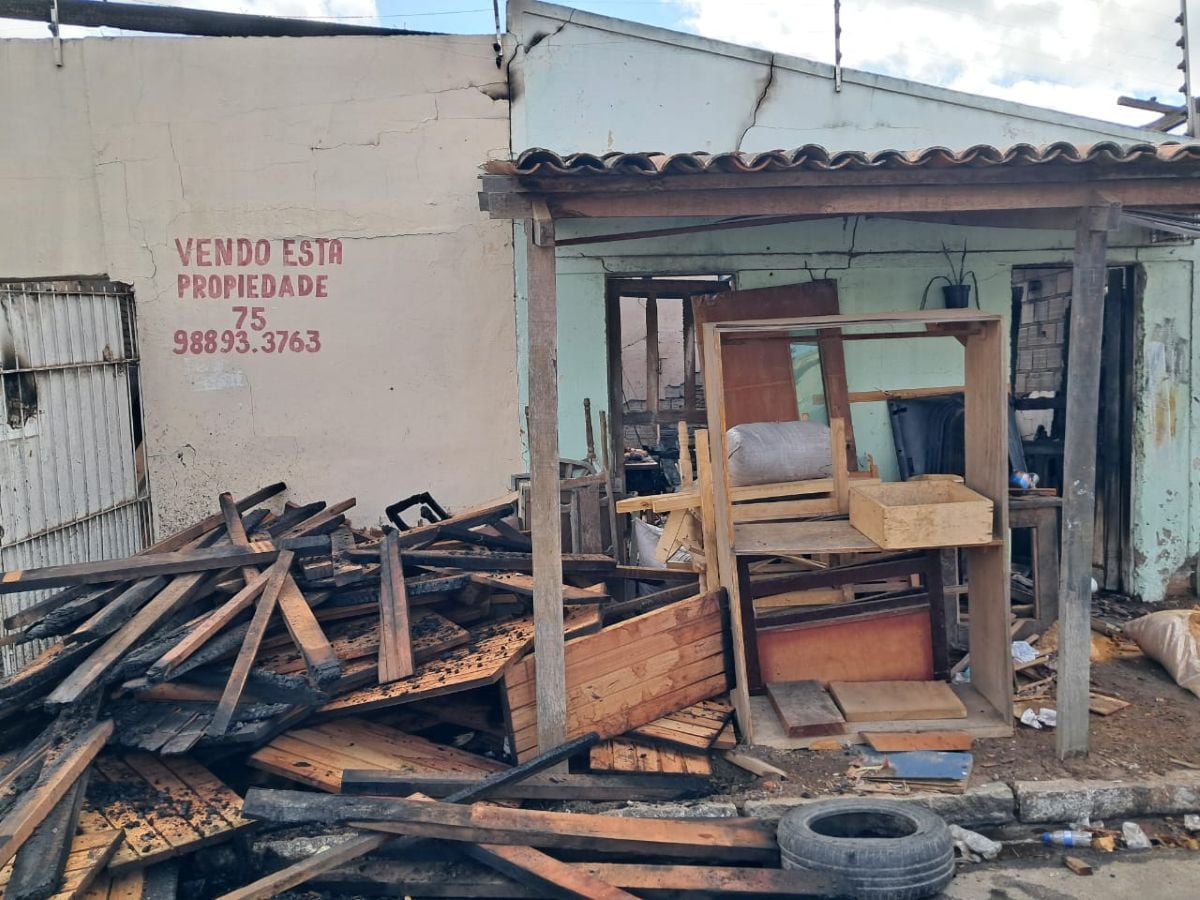 Incêndio na Feira da Madeira