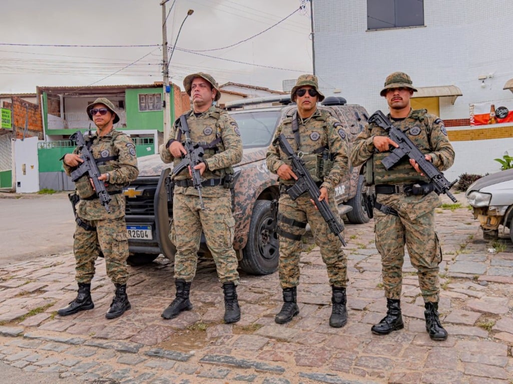 policias PM polícia viatura Ipiaú