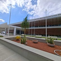 Biblioteca Municipal Arnold Ferreira da Silva