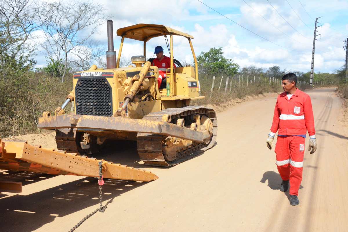 Pavimentação de Vias no bairro Limoeiro