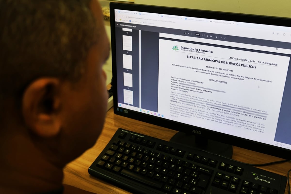 Sesp notifica proprietários por falta de limpeza, muro e descarte irregular de lixo