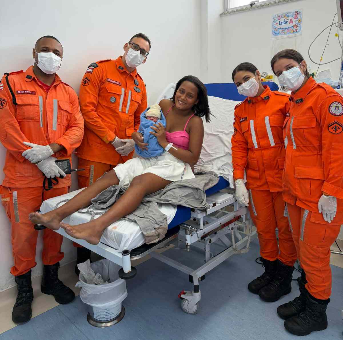 Bebê nasce em viatura dos bombeiros em Lauro de Freitas