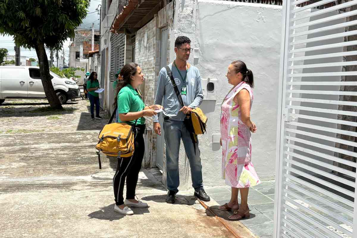 Agentes de Endemias intensificam o combate à dengue em Feira de Santana
