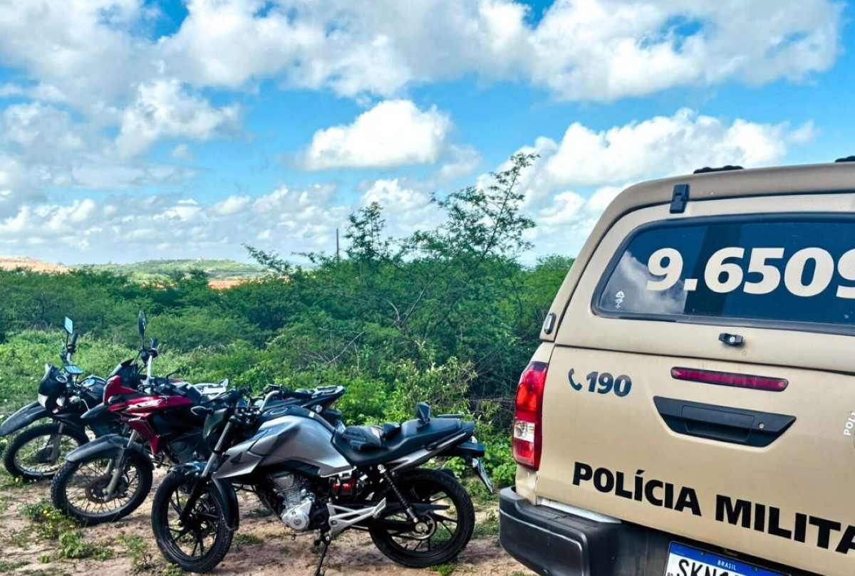 Polícia recupera motos roubadas
