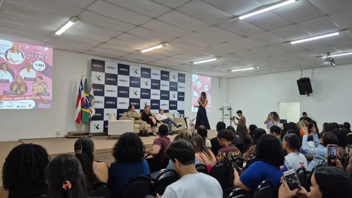 Fórum Mulher debate protagonismo feminino, educação e enfrentamento à violência em Feira de Santana