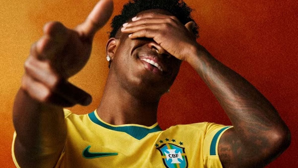 Vini Jr com a nova camisa da Seleção