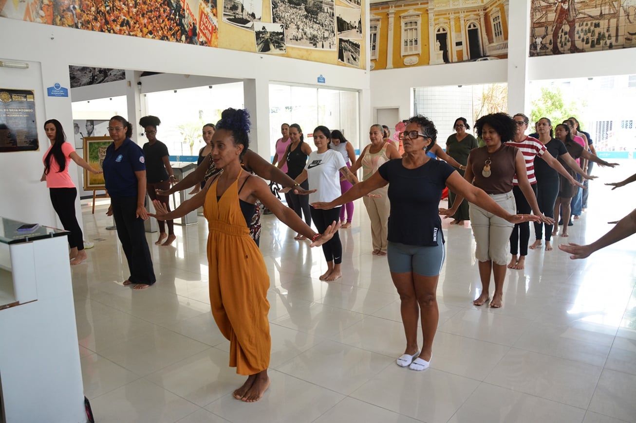 Workshop de valorização e autocuidado para policiais mulheres é realizado em Feira de Santana