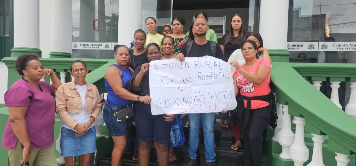 Moradores protestam contra a degradação da educação no Distrito de Maria Quitéria
