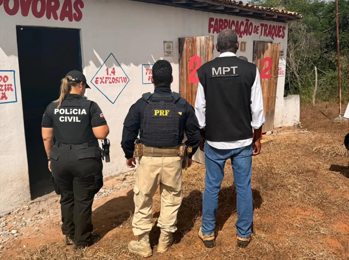 Polícia apreende 6 mil fogos clandestinos durante operação no interior da Bahia