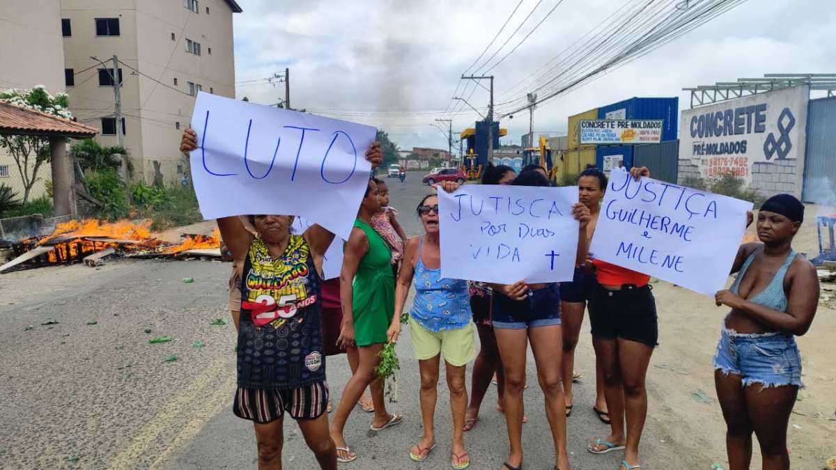 mãe manifestação no Solar da Princesa