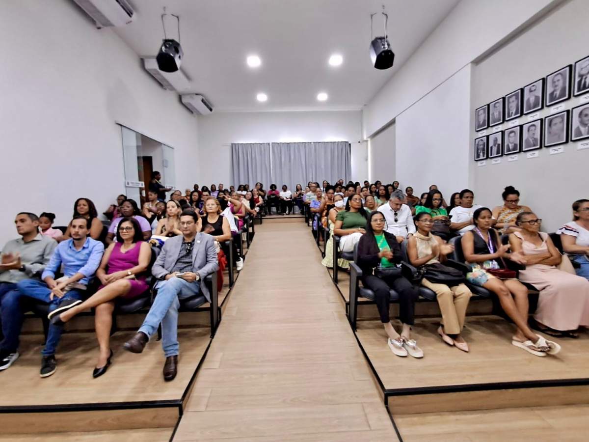 Fibromialgia: falta de reumatologistas dificulta tratamento em Feira de Santana; sessão solene marca a data da doença