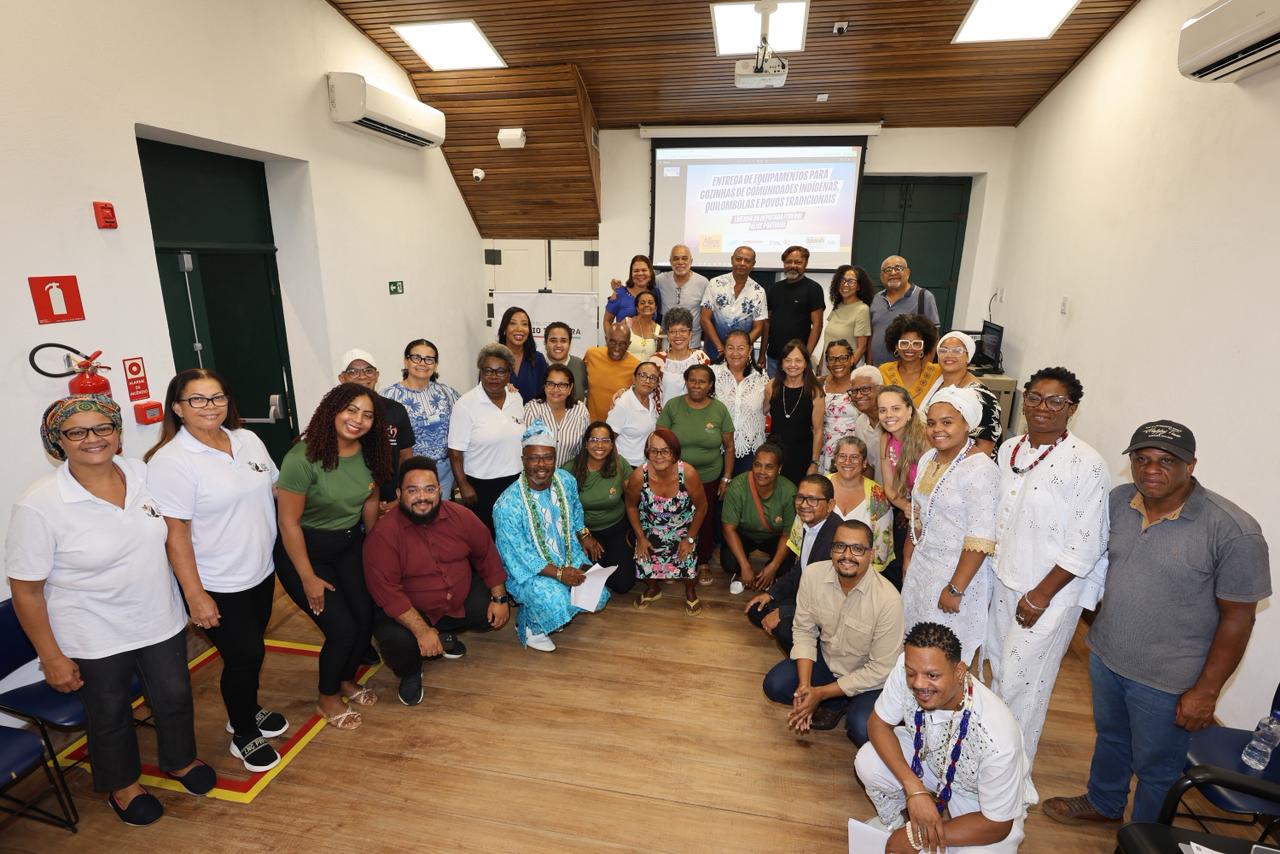 Comunidades quilombolas e indígenas recebem cozinhas comunitárias na Bahia