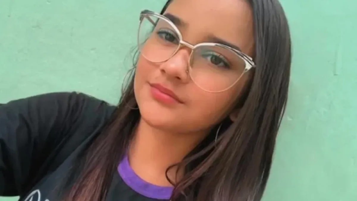 Adolescente de 16 anos morre após sofrer descarga elétrica ao usar chapinha