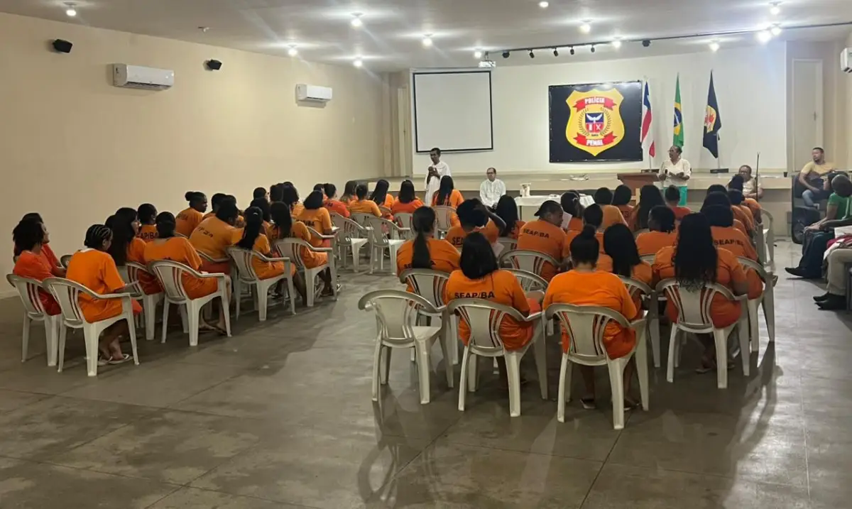 Pastoral Carcerária leva fé e esperança às mães do presídio de Feira de Santana