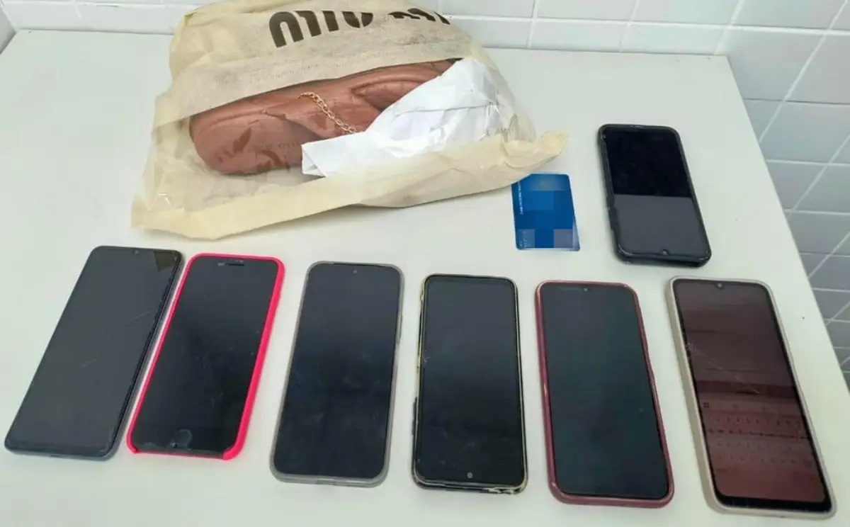 Polícia Militar recupera 7 celulares roubados e apreende armas após ações em Feira de Santana