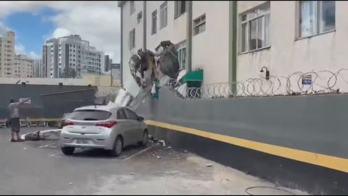 Queda de avião em Belo Horizonte deixa dois mortos após colisão com prédio