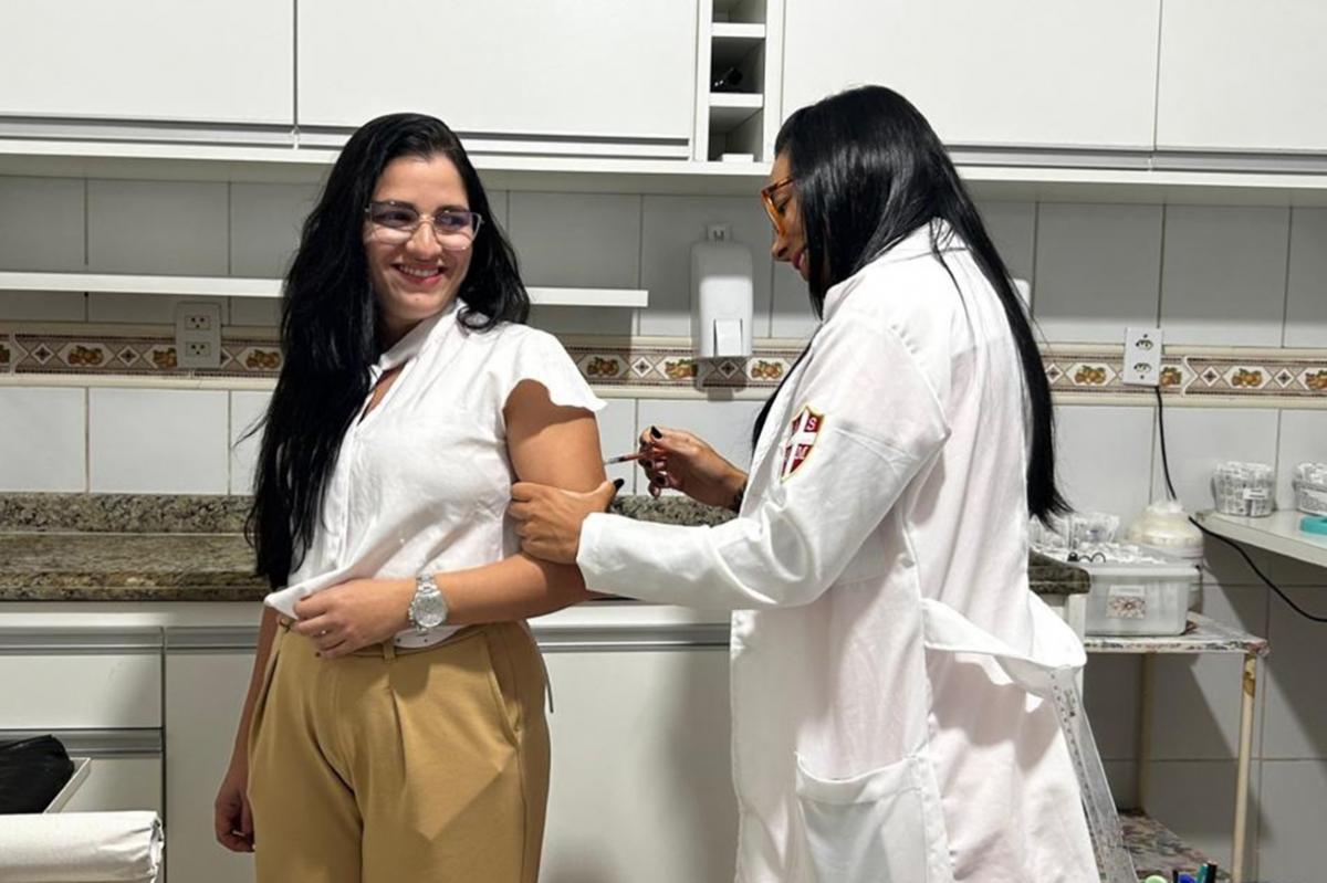 Secretaria de Saúde promove programação em homenagem a enfermeiros e técnicos de enfermagem na terça-feira (12)
