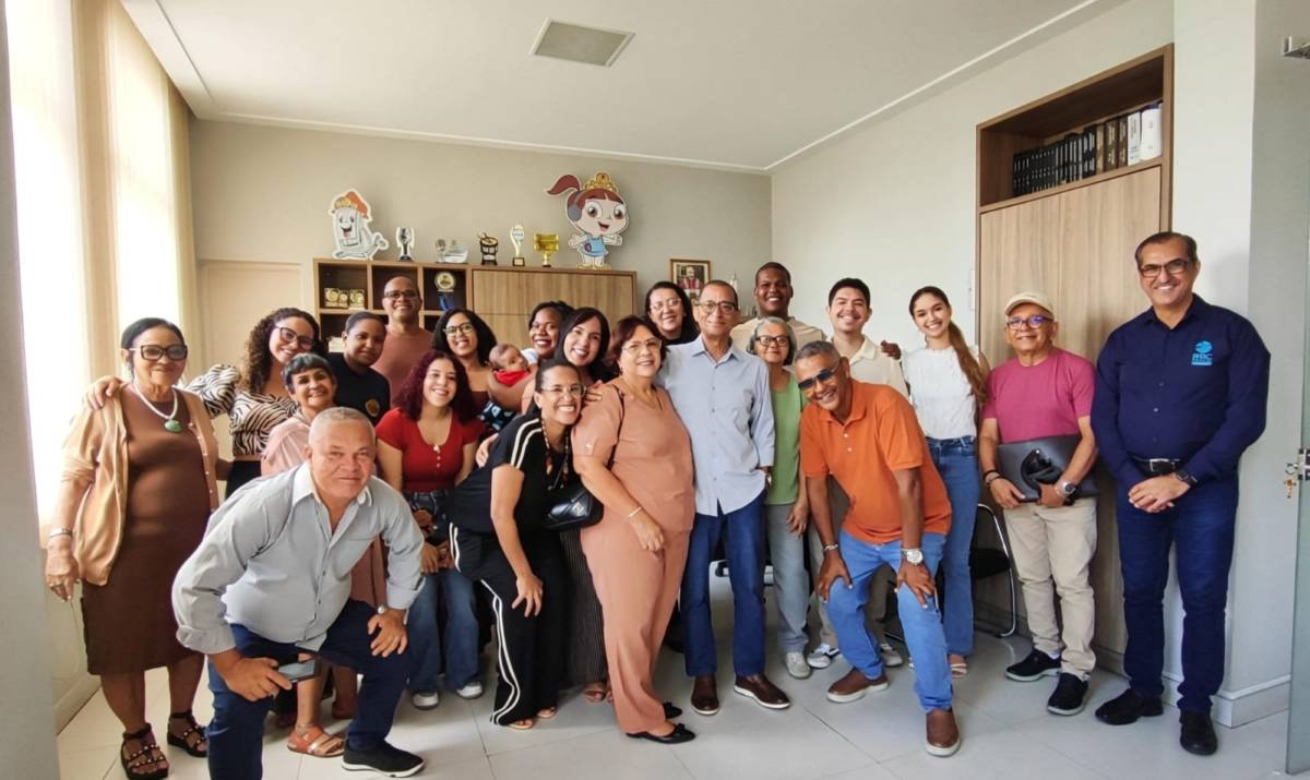 equipe, ouvintes Acorda Cidade aniversário de Dilton Coutinho