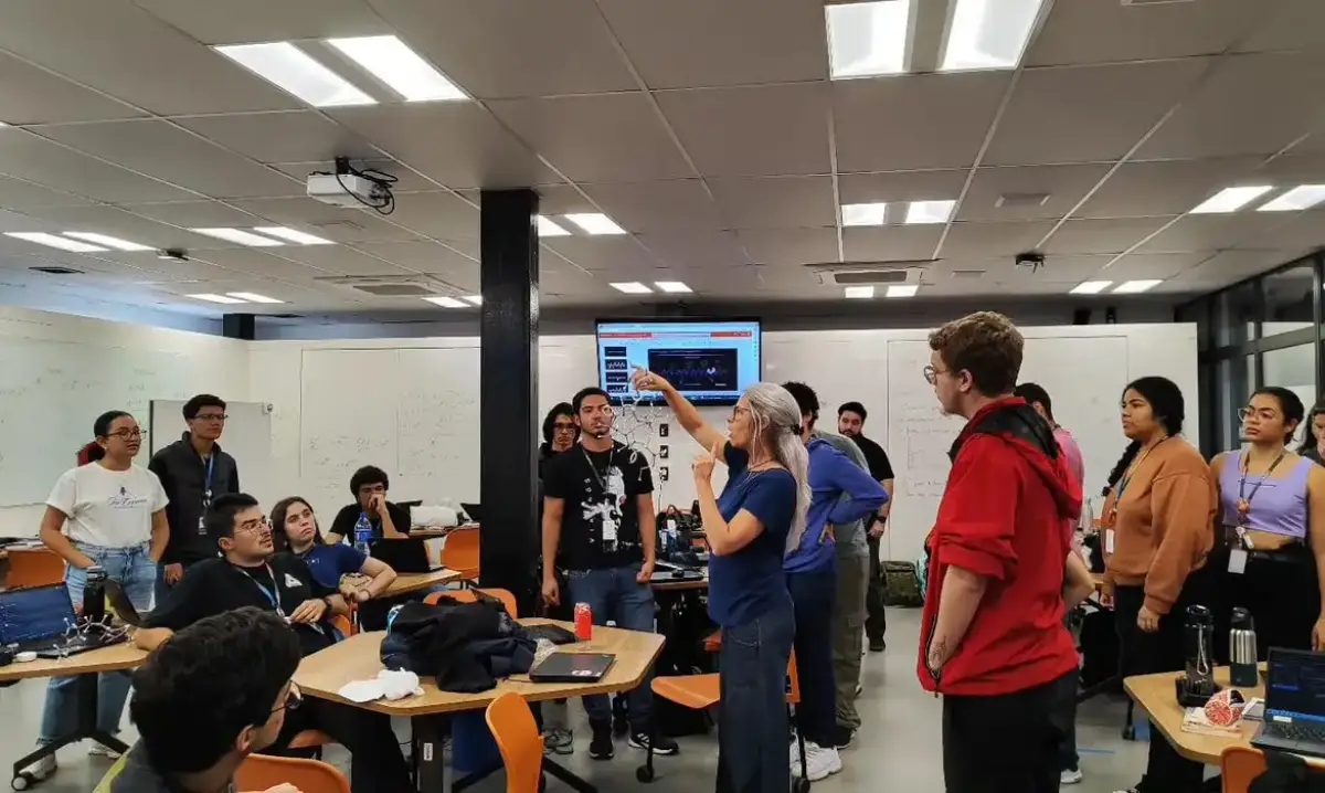 Desenrola Fies: estudantes podem quitar dívidas com até 99% de desconto