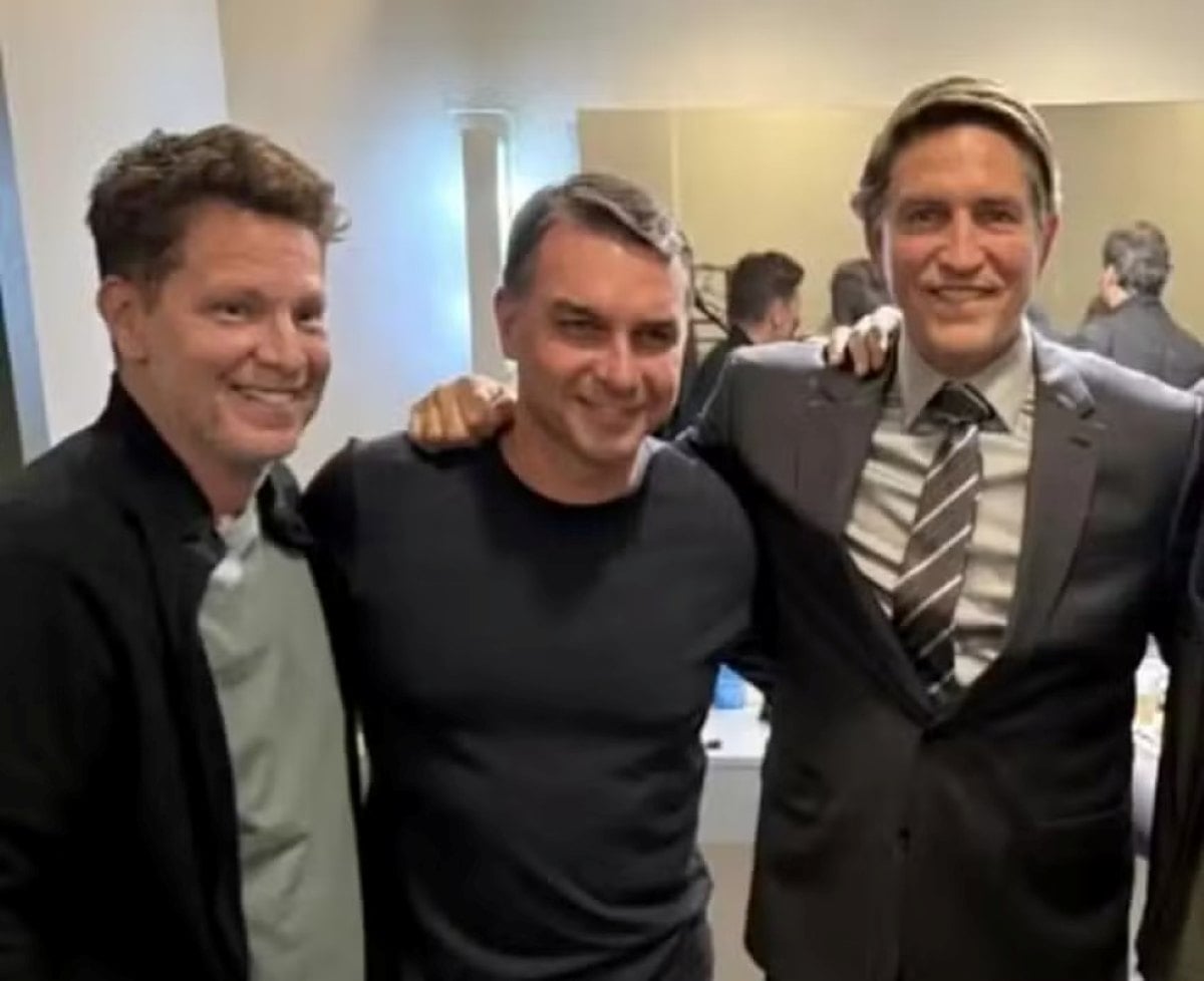 Áudio revela agradecimento de Mário Frias a Vorcaro por apoio a filme sobre Bolsonaro