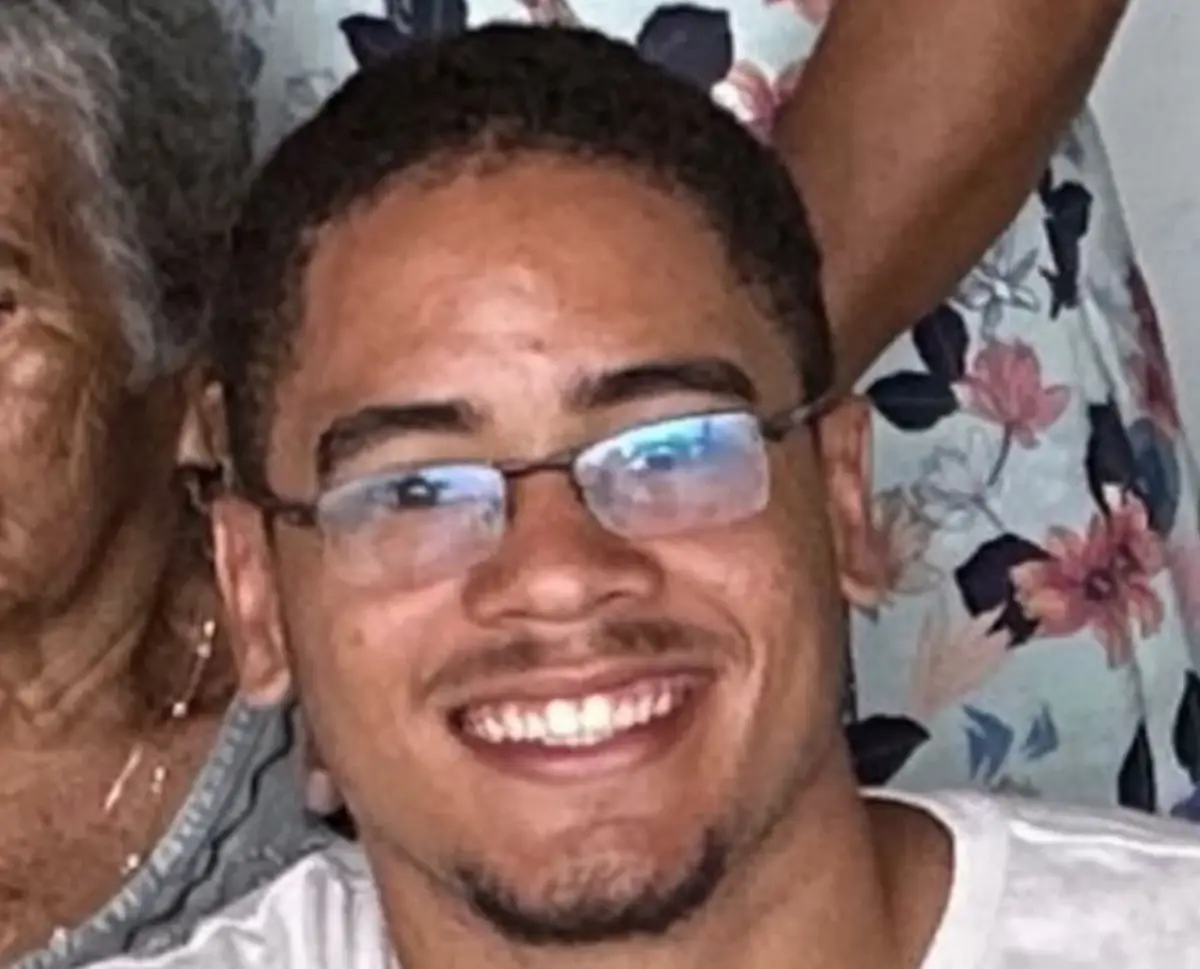 Jovem está desaparecido após sair para assistir ao jogo do Brasil em Feira de Santana