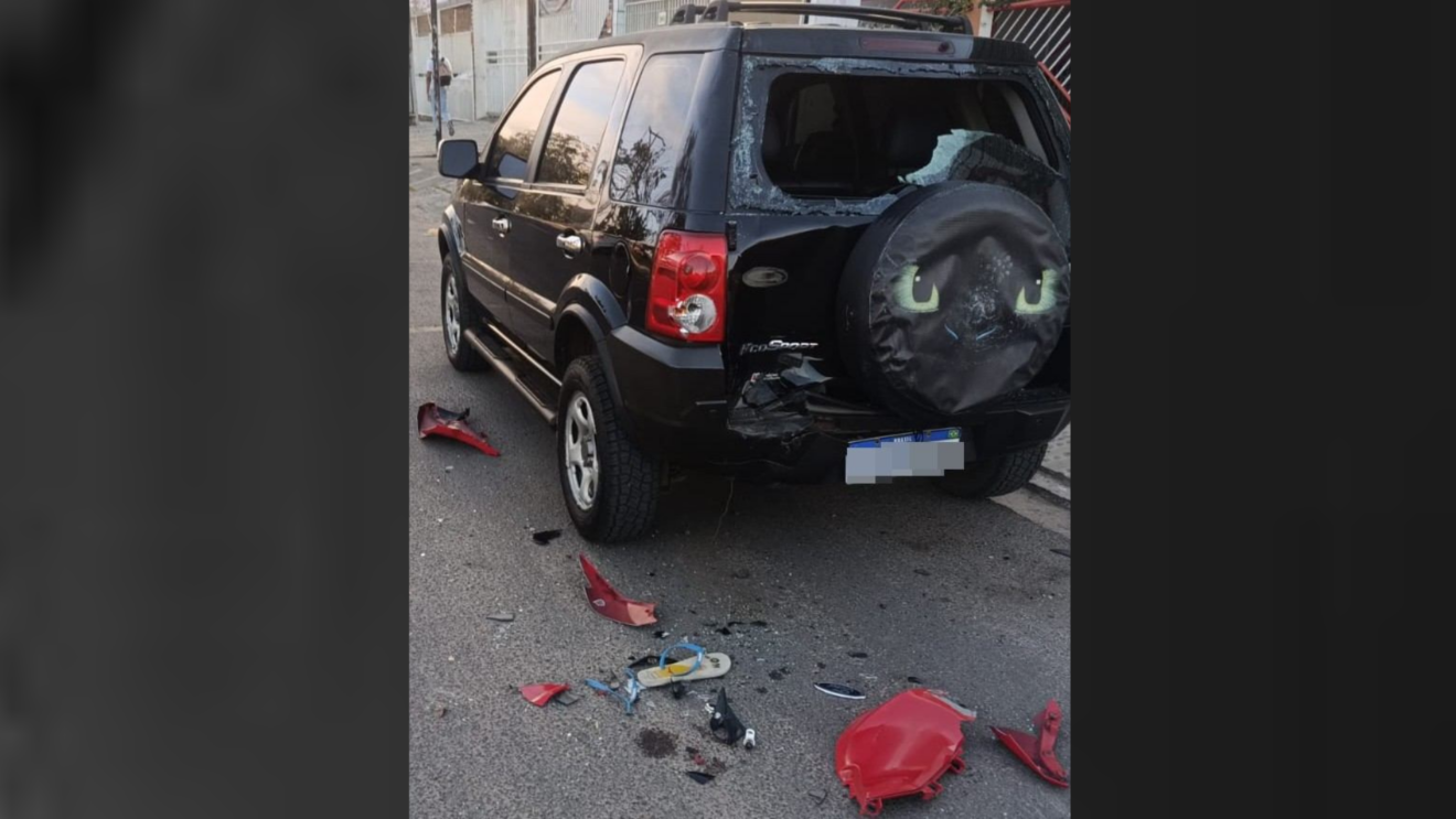 veículo atingido por moto durante rolezinho