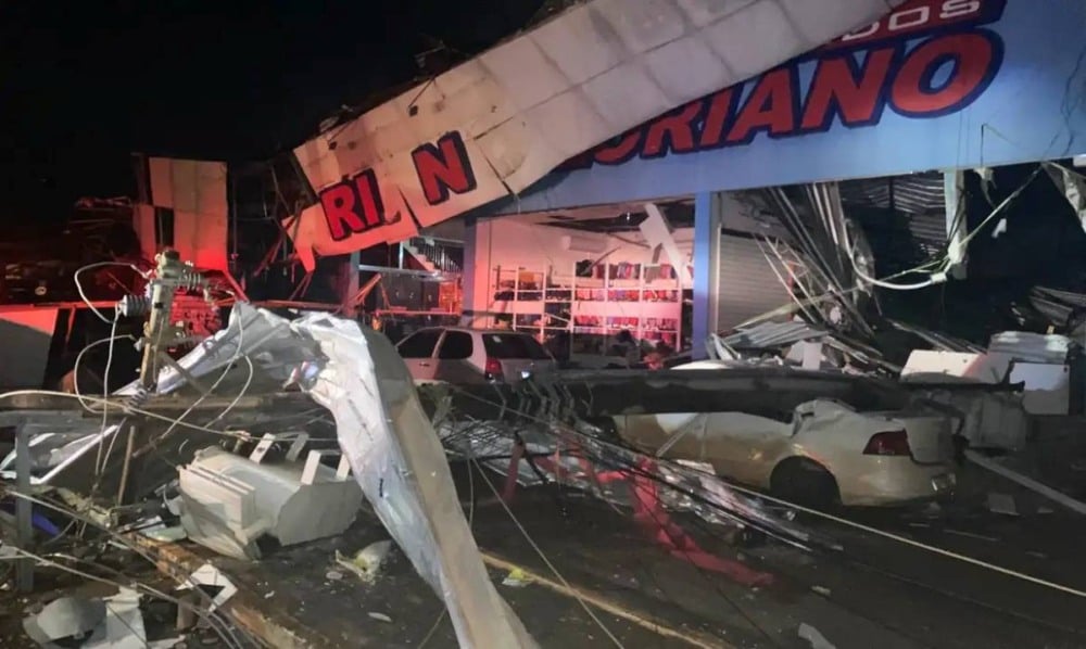 Defesa Civil confirma uma morte e cinco feridos após ciclone bomba Defesa Civil confirma uma morte e cinco feridos após ciclone bomba