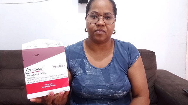 Após negativa de órgãos públicos, dona de casa pede auxílio na compra de medicamento para filha com problemas no coração