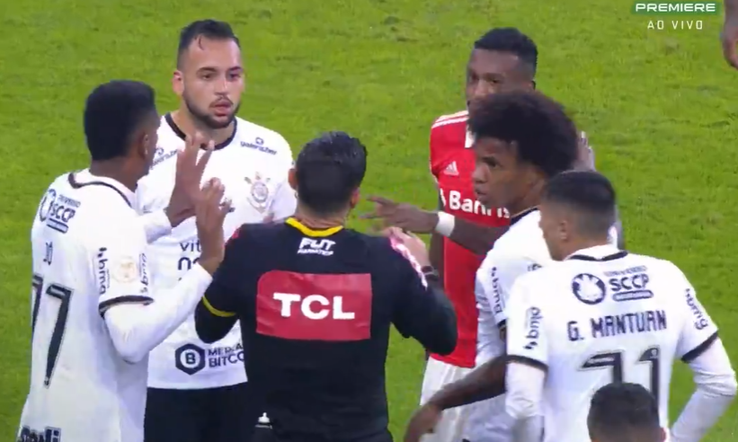 Após ser detido, Rafael Ramos, do Corinthians, nega ofensa racista contra jogador do Inter Após ser detido, Rafael Ramos, do Corinthians, nega ofensa racista contra jogador do Inter