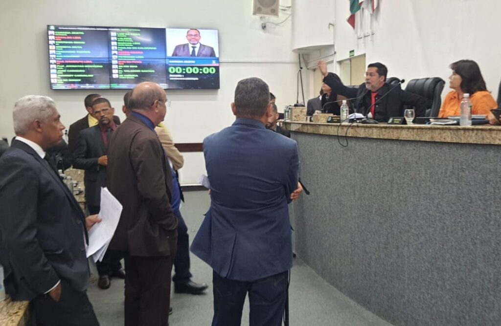 'Nesse momento não vamos aprovar', diz Fernando Torres sobre empréstimo de R$ 246 mi pela prefeitura 'Nesse momento não vamos aprovar', diz Fernando Torres sobre empréstimo de R$ 246 mi pela prefeitura