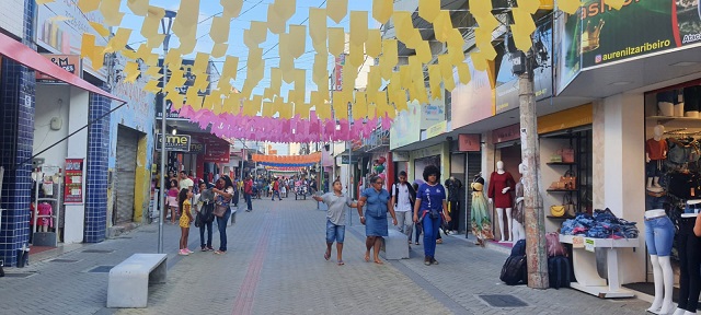 Rua Sales Barbosa em Feira de Santana